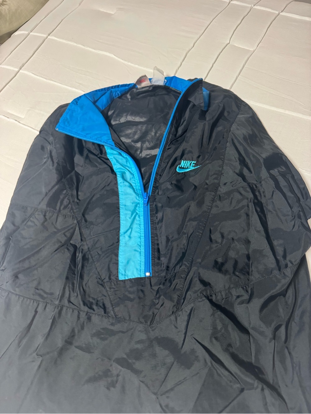 Vintage Nike Black and Blue Pullover Windbreaker Jacket